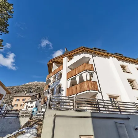 Chesa Piz Chalchagn - *