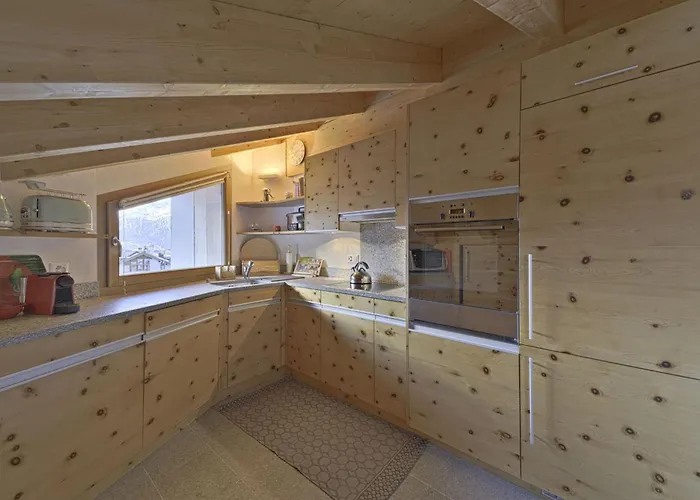 Daire Chesa Piz Chalchagn - *